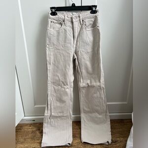 NWOT Abercrombie The Loose High Rise Jean Wide Leg High Waisted White Jean